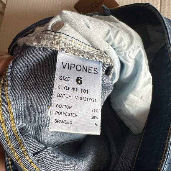 Vipone bell bottom jean size 6 - Picture 6 of 6